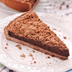 Chocolate Crumble Cake