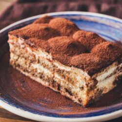 chocolate tiramisu cake