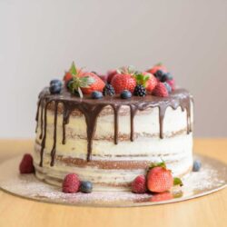 strawberry white chocolate cake