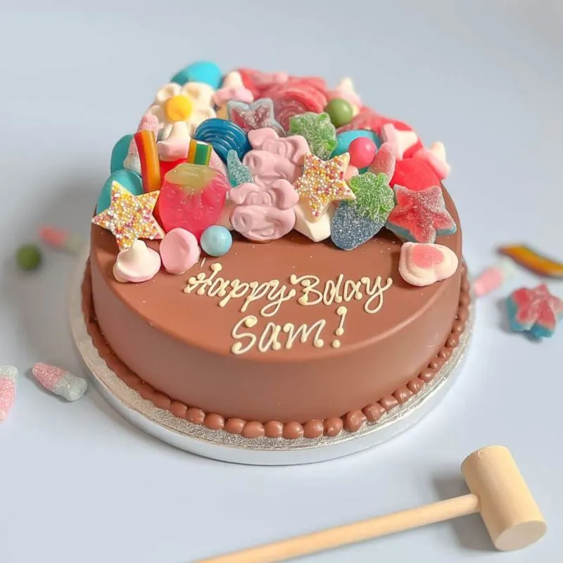 Piñata Smash Cake